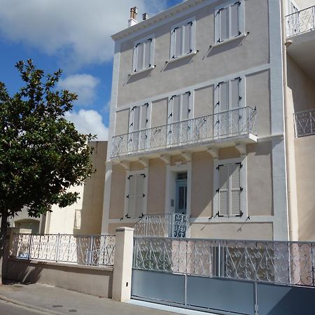 Appartement Port De Sanary Екстериор снимка