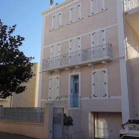 Appartement Port De Sanary Екстериор снимка