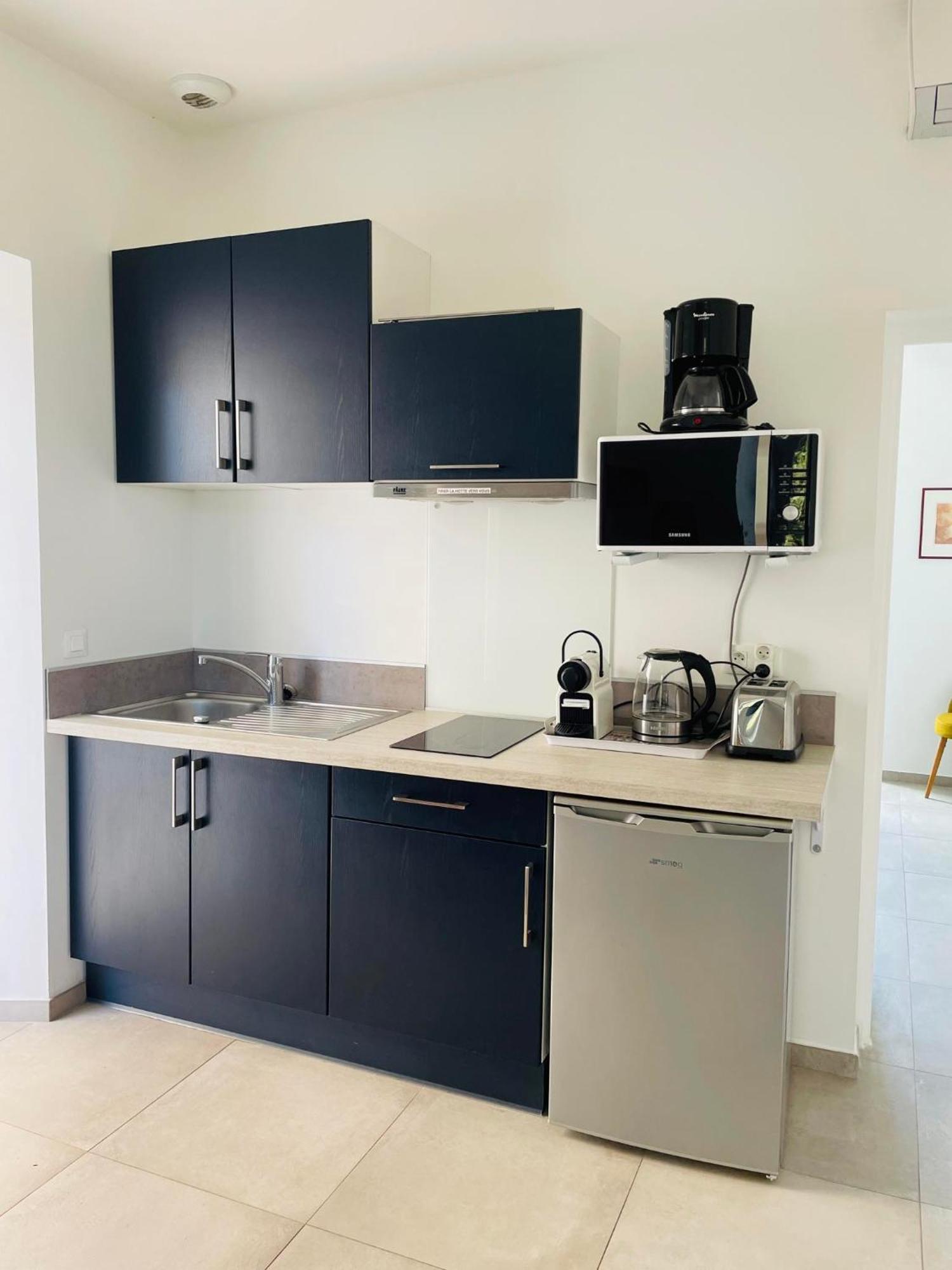 Appartement Port De Sanary Екстериор снимка